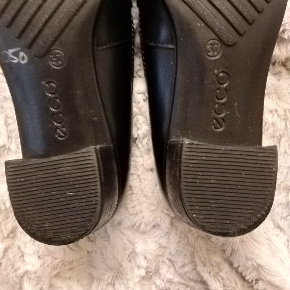 Ecco supple leather slip on shoes - Picture 13 of 13